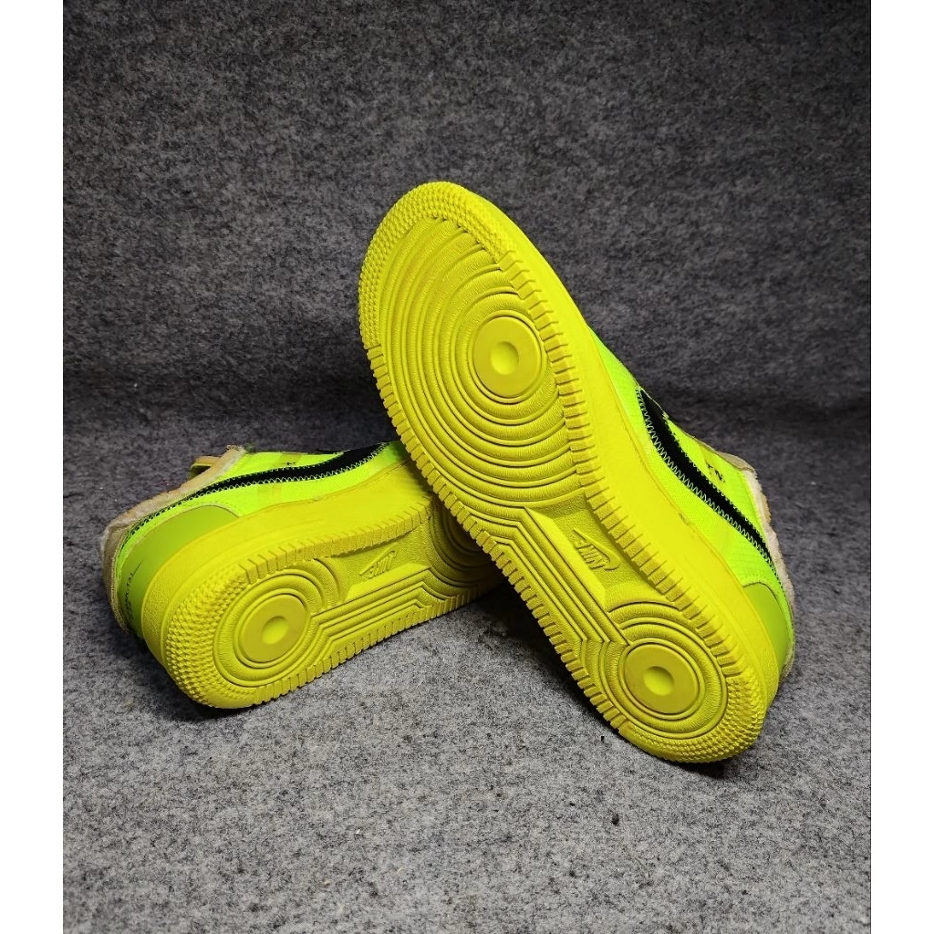 Nike Air Yellow